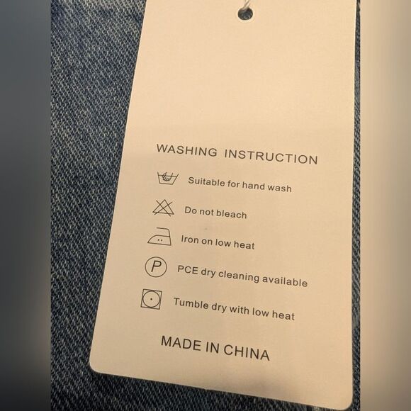 NWT Coeur De Vague Women's Distressed High Waisted Blue Zip Jeans Ripped Size M - Picture 6 of 9